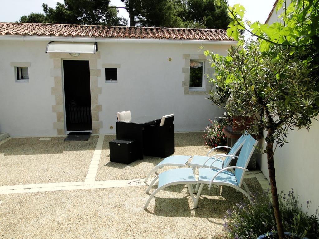 La Petite Maison sur l'Ile de Ré La Flotte Extérieur photo